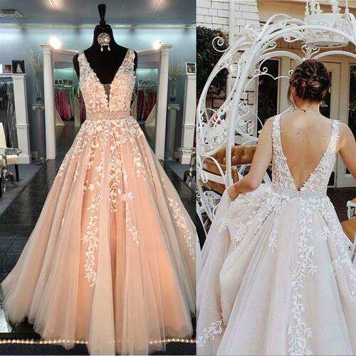 Chic Beautiful Prom Dresses Long A-line V neck Applique Prom