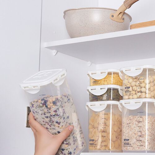 Sealed Jar with Scale for Kitchen Plastic Food Storage Conta