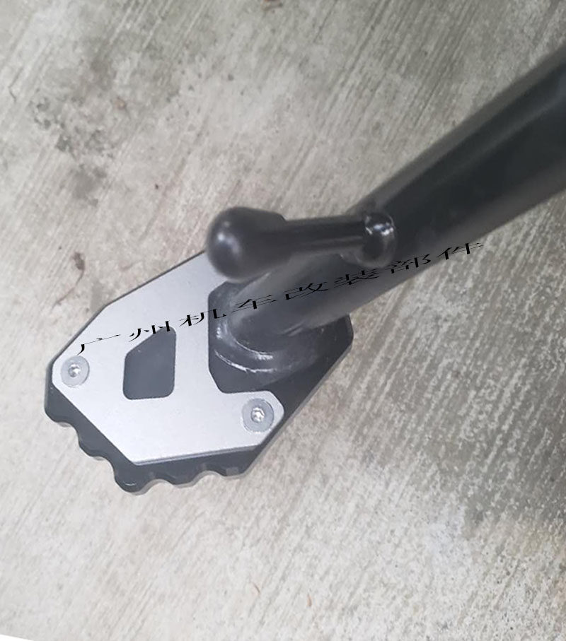 适用R1250GS ADV低悬挂R1200GS水鸟低震版ADV 加大脚座边撑侧脚撑 - 实物图