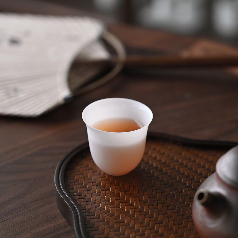 厚皿如纸薄胎白瓷品茗单杯陶瓷蝉翼通透功夫主人茶杯透光聚香杯