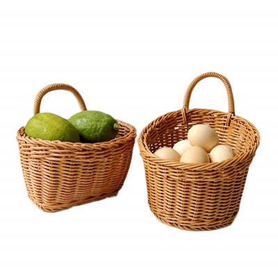 Wicker-style storage basket for ginger and garlic, a kitchen
