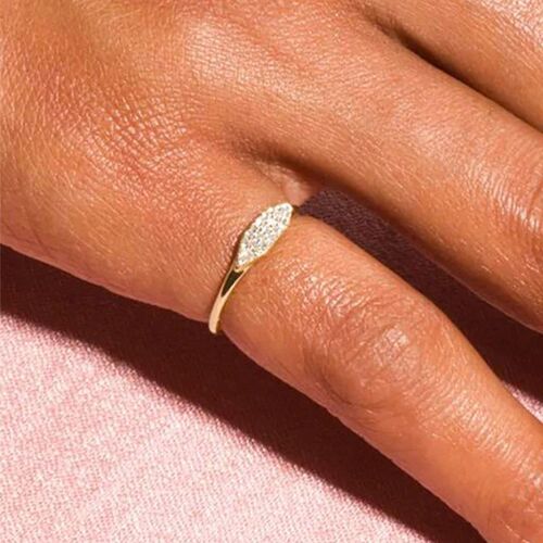 Dainty Minimalist Stacking Ring For Women rend Cubic Zircon