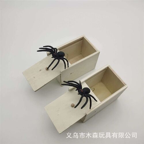 Spooky wooden box bugs scary spider box spooky toy spooky wo