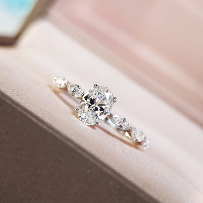 Huitan Dainty Women Engagement Rings AAA Cubic Zircon Silver