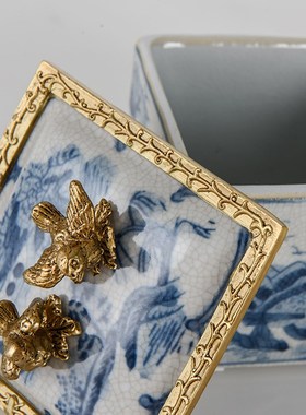 现代中式复古仿古青花装饰小四方盒怀旧客厅茶几桌面陶瓷镶铜摆件