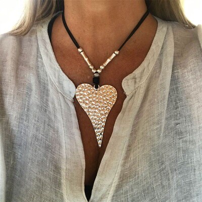 Retro Hammered Heart Alloy Pendant Simple and Versatile Ysha