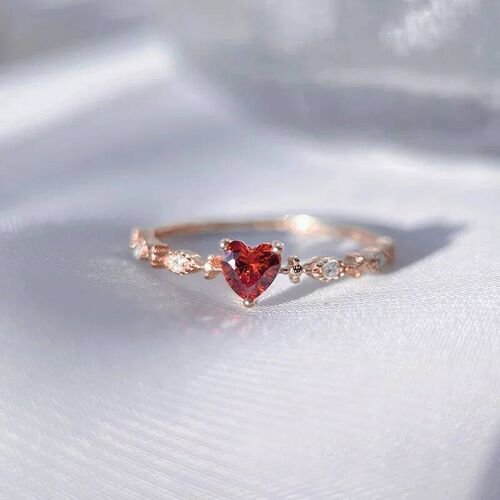 Fashion Charm Love Ruby Rings for Women Heart Red Crystal Zi
