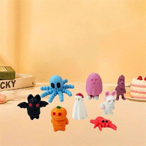 8pcs 3D Printed Mini Animals Set with Container Pumpkin Bat