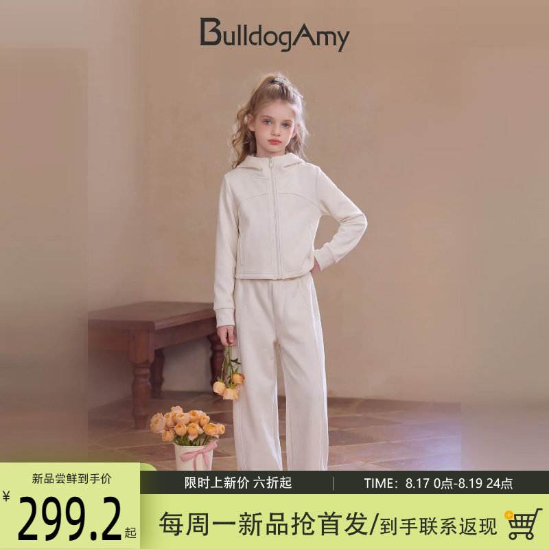 女童白色休闲运动套装