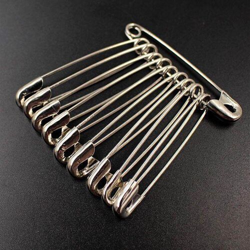 Old-fashioned simple safety pin curtains, universal safety p