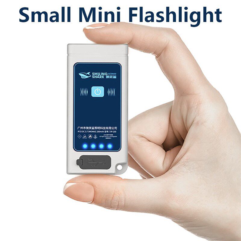 Outdoor portable flashlight with cigarette lighter function - 实物图