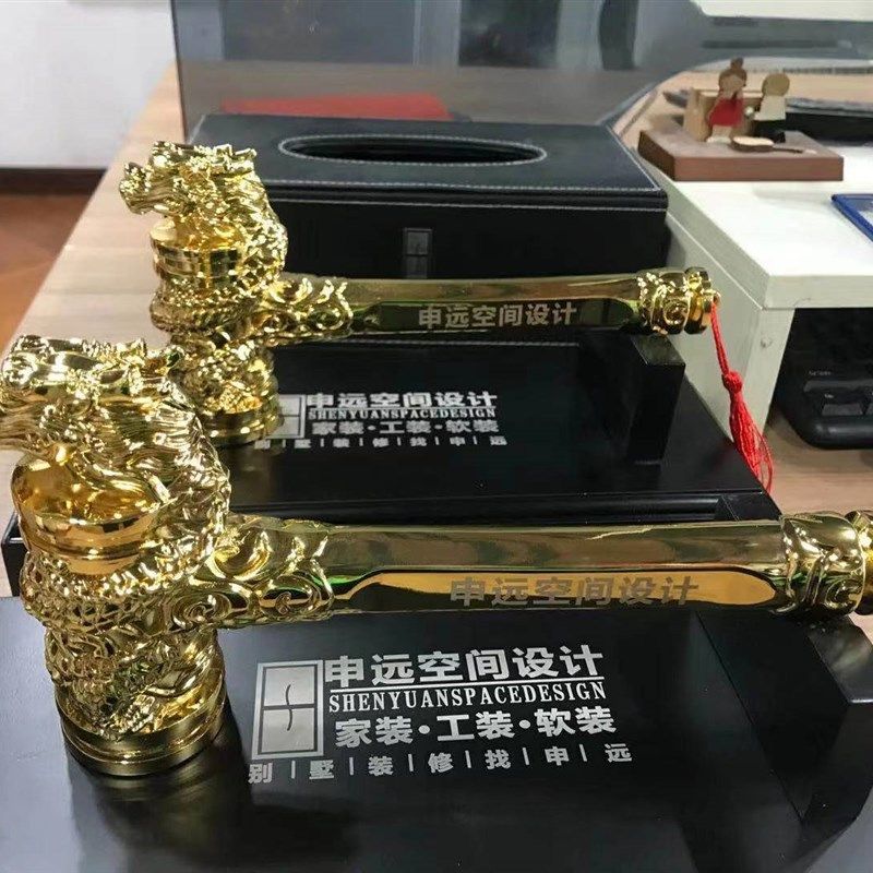 金色龙头狮子头锤子装饰装修公司开工大吉仪式质量锤桌布刻印字