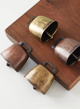 工厂直销牛铃铛声音清脆方形超响防走失复古铃铛金属铃铛宠物铃铛