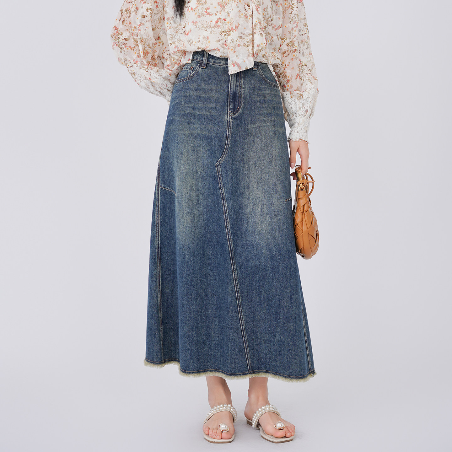 米诗薇牛仔半身裙2026春季新品中长款显瘦遮肚子显瘦精致包臀裙女