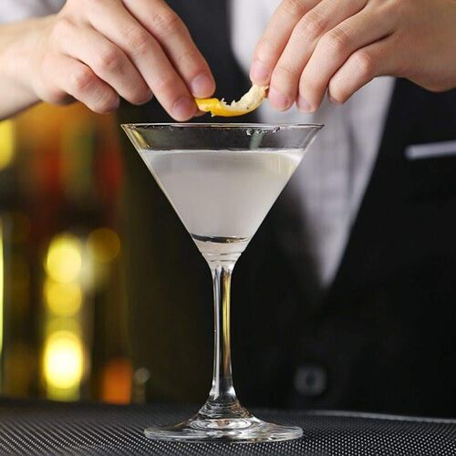 Martini cocktail triangle glass glass glass crystal goblet c