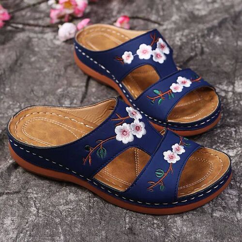 Women Slippers Embroider Flowers Leather Woman Sandals 2024