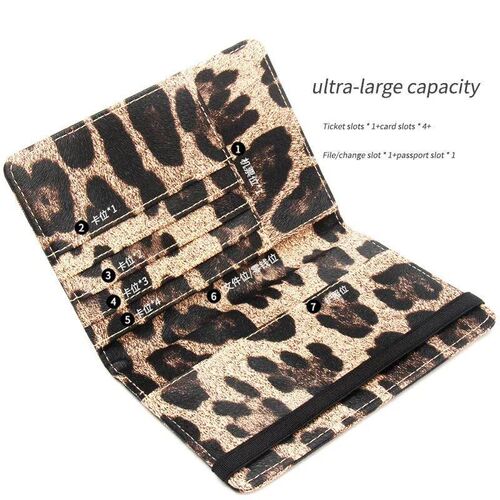 Women Brown Leopard Complex Travel Paport Holder ver Cae wit