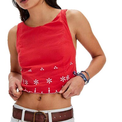 Summer floral short sleeveless lace uptop with exposed navel