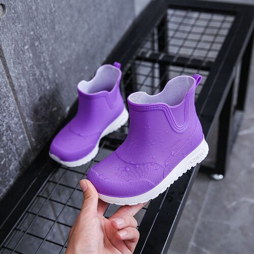 Japanese Fashionable Childrens Rain Boots For Men And Women
