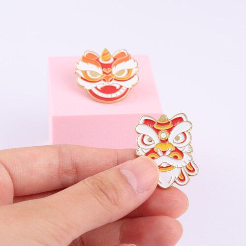 Retro Chinese Style Alloy Enamel Brooch with Cute Lion Head