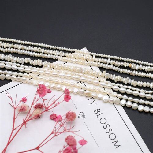 Natural Freshwater Pearls Beaded Irregular Shape Loose Space