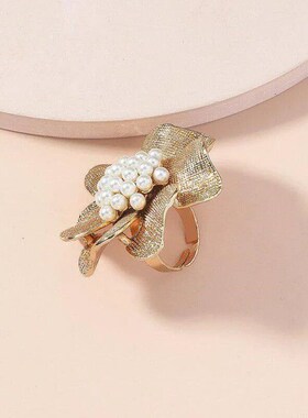 Luxury Fashion Pearl Flower Rings for Women Retro Simple Adj