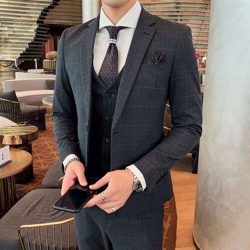 -Consignment mens British gentleman style suit three-piece