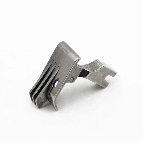 SP-18 Right Three Edge Guide Presser Foot For Industrial