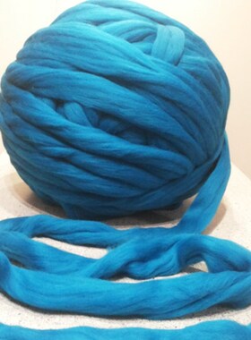 Super Thick Natural Wool Chunky Yarn Felt Wool Roving Yarn
