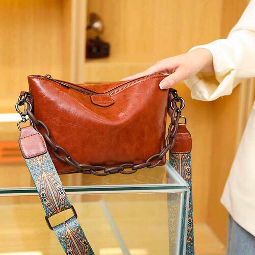 Design tide cow wax skin dumpling bag popular acrylic chain