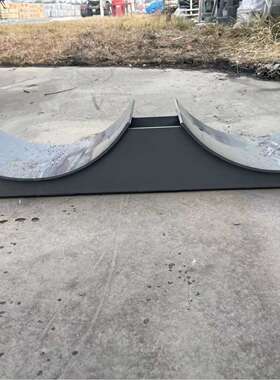 适用重汽豪沃MAX豪瀚TX配件WG9525552385 8x260气瓶支撑板总成