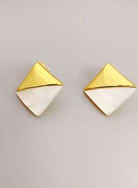 Ins square color contrast retro style personalized small ear