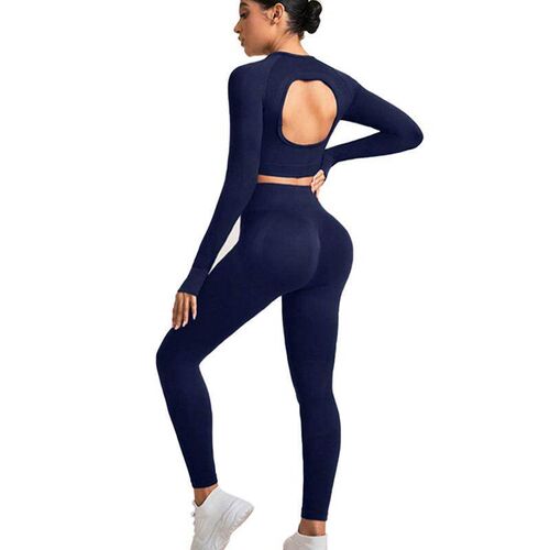 Knitted yoga suit set for women, long and tight fitting,