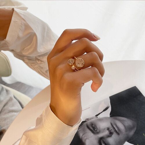 2023 Korean New Exquisite Geometric Round Ring Womens Fashi