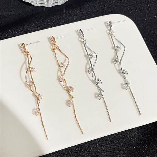 French Luxury Sweet Romantic Long Zircon Tassel Twisted Earr