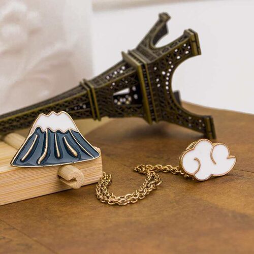Fashion cartoon cute new brooch Mount Fuji volcano cloud sui