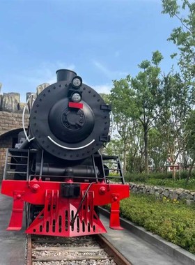 大型铁艺复古蒸汽火车头老式绿皮车厢餐厅民宿景区露营地美陈道具