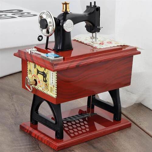 Clockwork Music Box Retro Mechanical Music Box Hand-Cranked