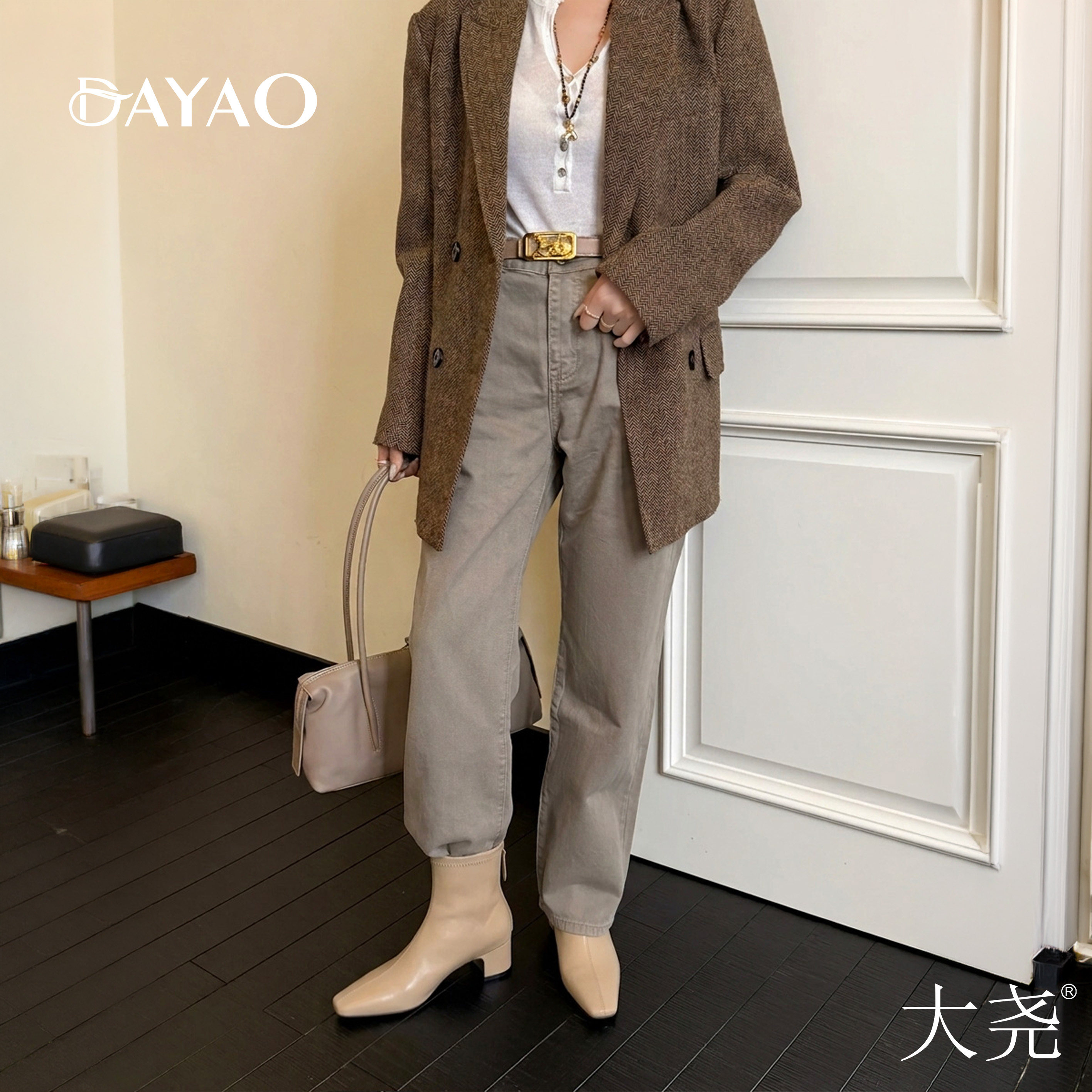 大尧方头粗跟加绒短靴女冬新款
