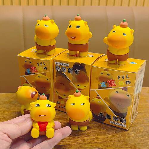 Blind Box Capybara Lulu New Trendy Winding Toy Figurine Plus