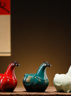 复古招财唐马摆件陶瓷创意绿马茶宠客厅酒柜办公室桌面装饰品送礼