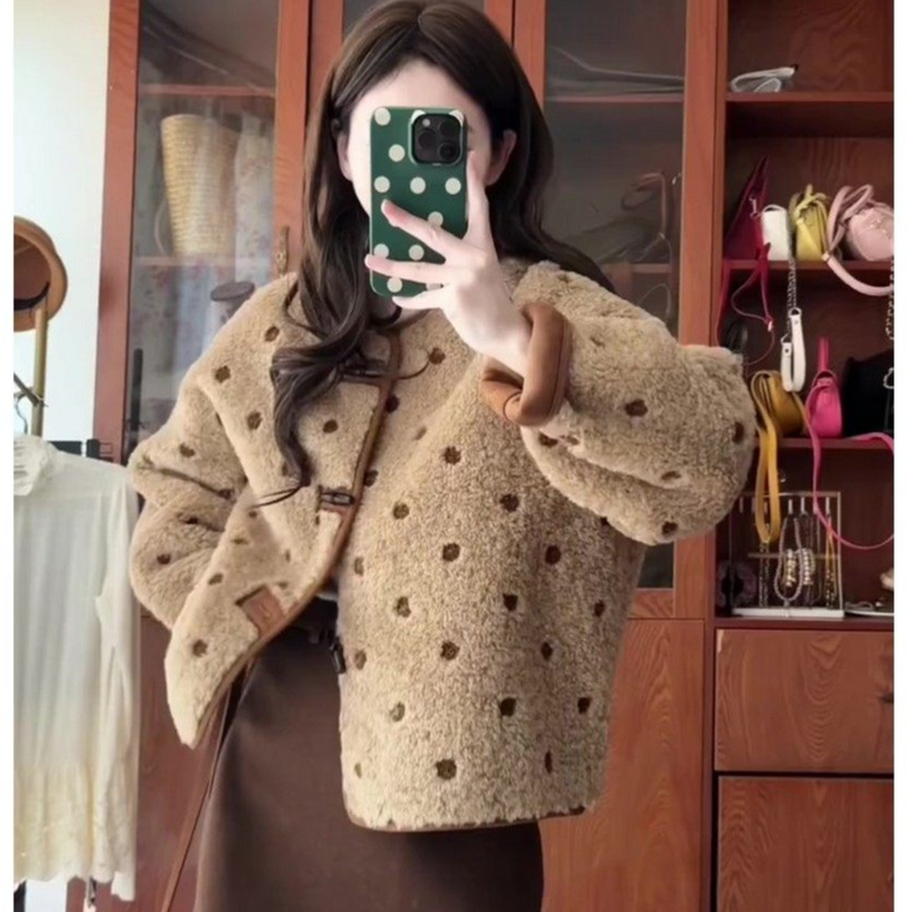 500克羊羔绒复合麂皮毛巾绣法一小个子独特超好看波点外套,女装/女士精品,短外套,淘宝优惠券,粉丝福利购,淘宝优惠卷