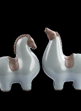 汝窑小唐马陶瓷摆件动物招财客厅玄关酒柜办公桌面装饰生肖马摆设