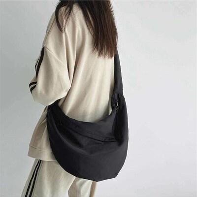 Nylon Crossbody Bag Womens New Fashionable Dumpling Bag Lig