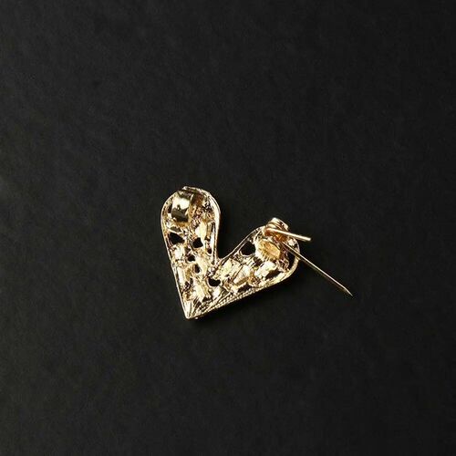 Minimalist Butterfly Brooch High-end Feminine and Niche
