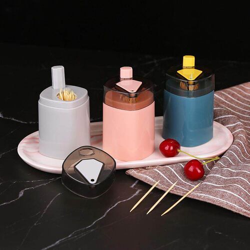 Push-type toothpick holder with creative automatic pop-up de
