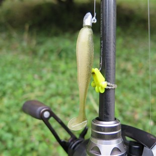 路亚饵虫族Bit fish倒钓德州钓组T尾鱼蛆软饵软虫黑坑饵鲈鱼假饵