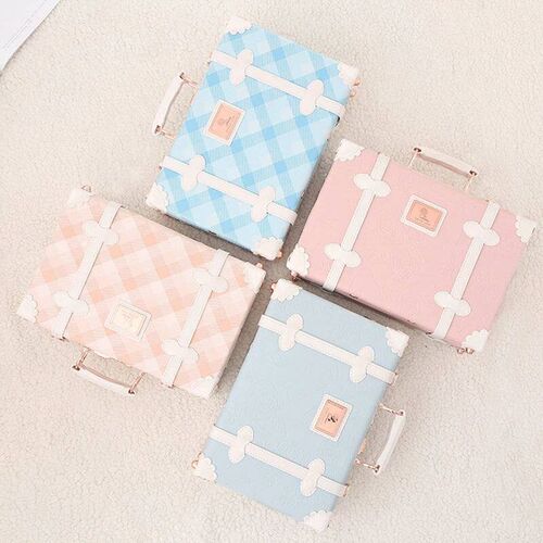 2023 New Professional Makeup Organizer Travel Cosmetic Case