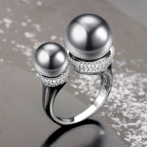 New rendy Round Pearl Statement Rings for Women Cubic Zircon