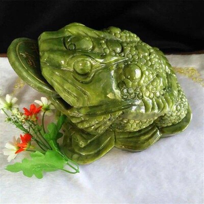 Easy to Clean Frog Ornament Faux Jade Wealth Frog Statue